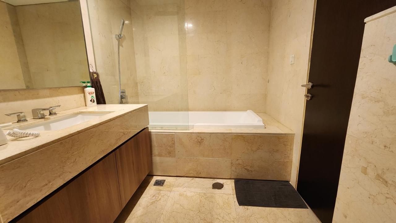 Unforgettable Nights Next To Ascott Sudirman -Min Stay 3 Nights- Jakarta Exteriör bild